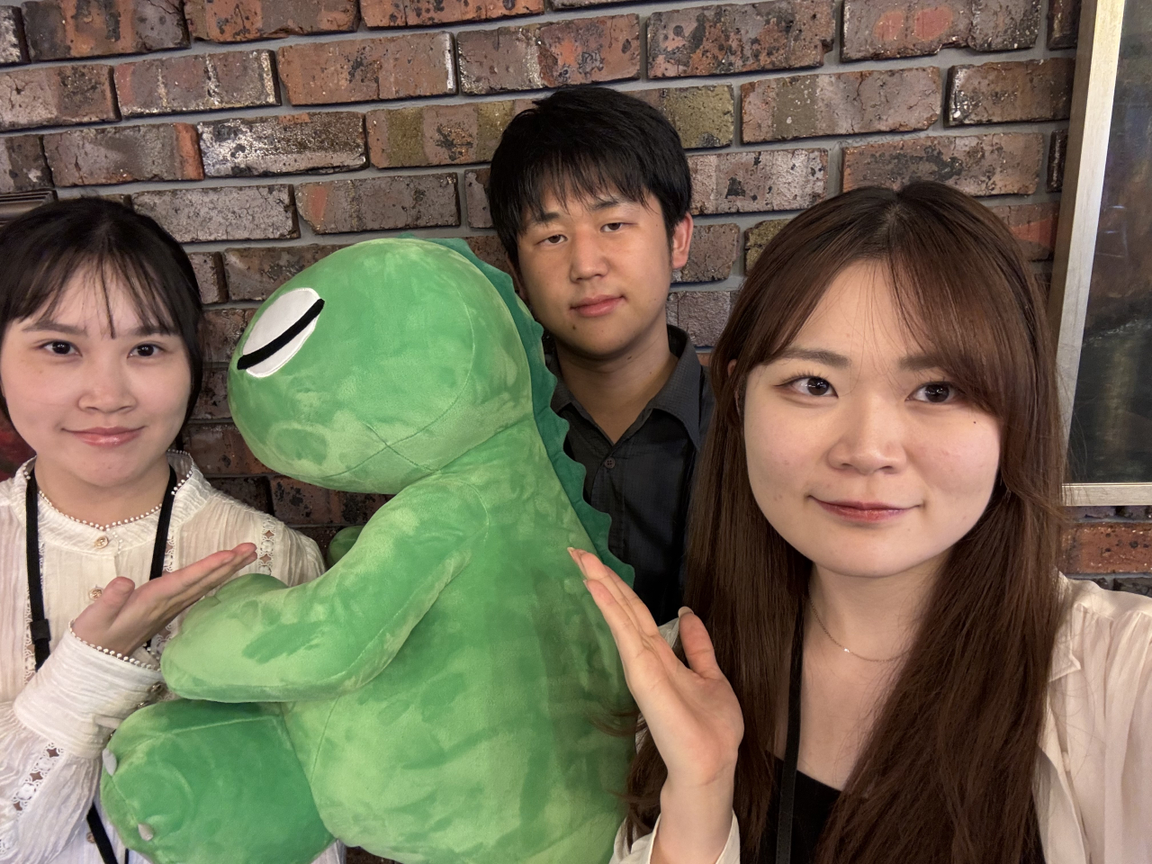 社外報写真3人